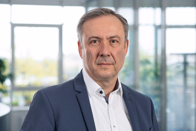 Ehemaliger SHD Geschäftsführer Dr. Ambos im Portrait